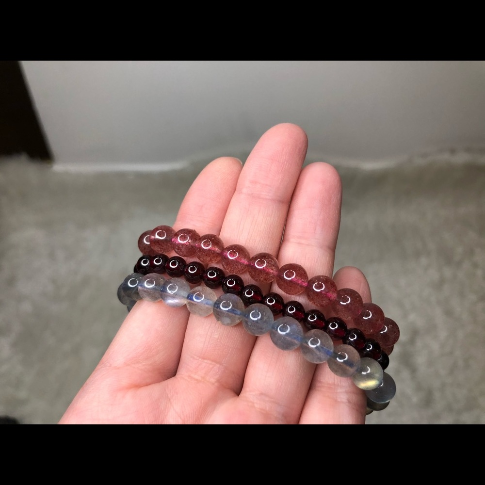 Bracelets - Picture 3 of 6